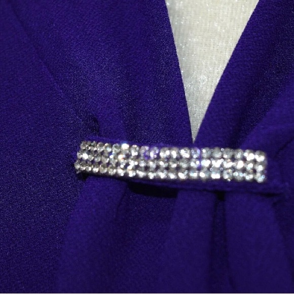 NEW w/TAG 89th & Madison Purple VNeck Stretch Pullover Rhinestones detail Top ,S - Picture 5 of 6